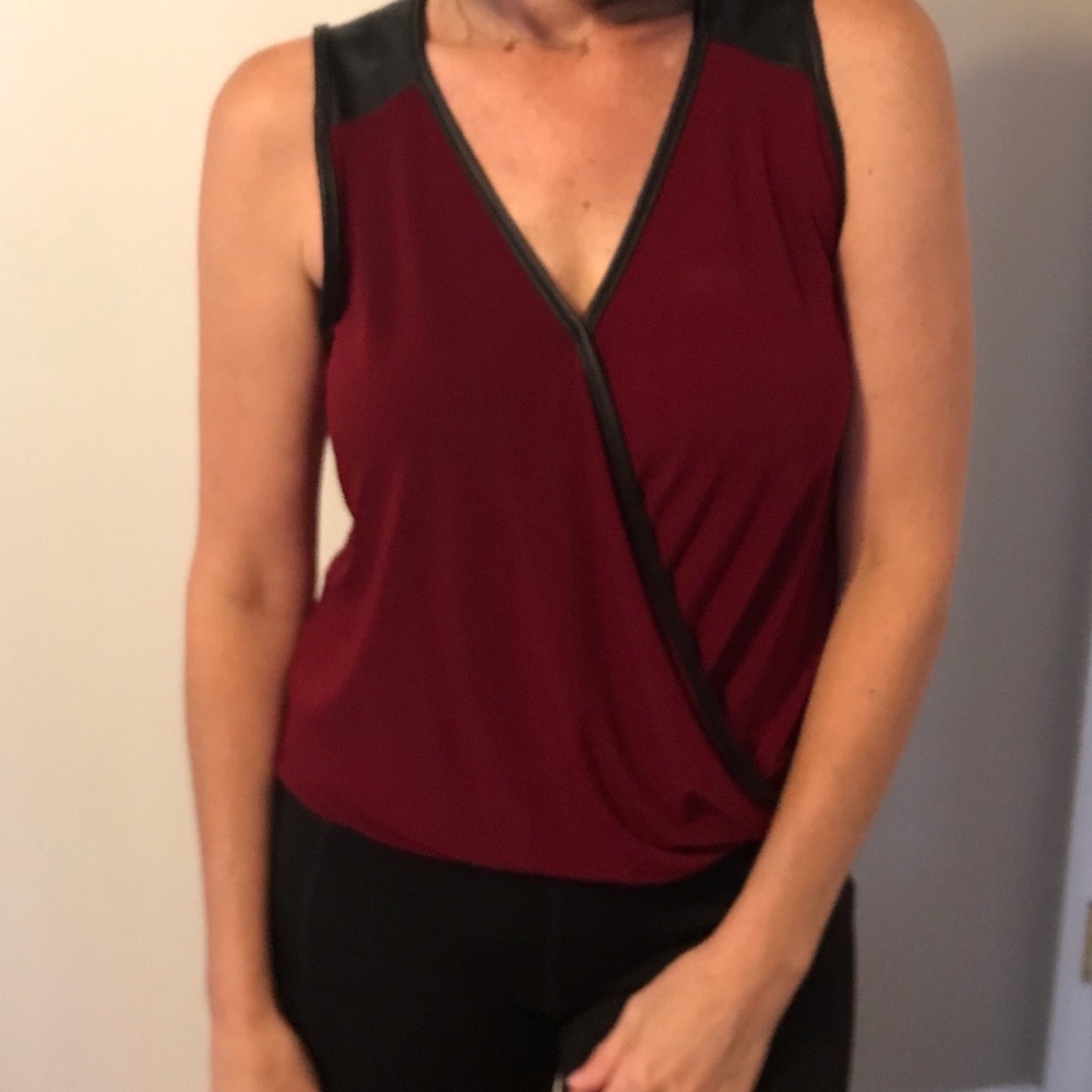 Maroon color tank